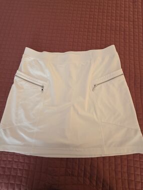 Chico's White A-Line Skort with Angled Zip Pockets